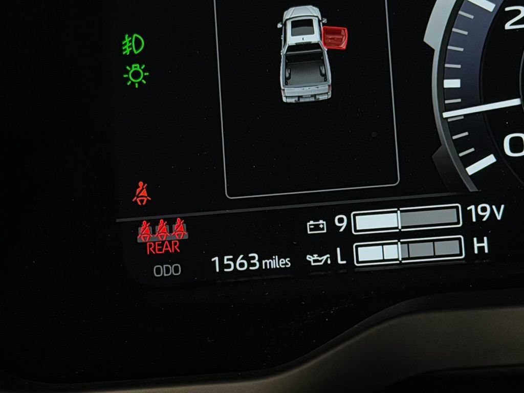 Used 2026 Toyota Tundra Platinum AWD/4WD image 18