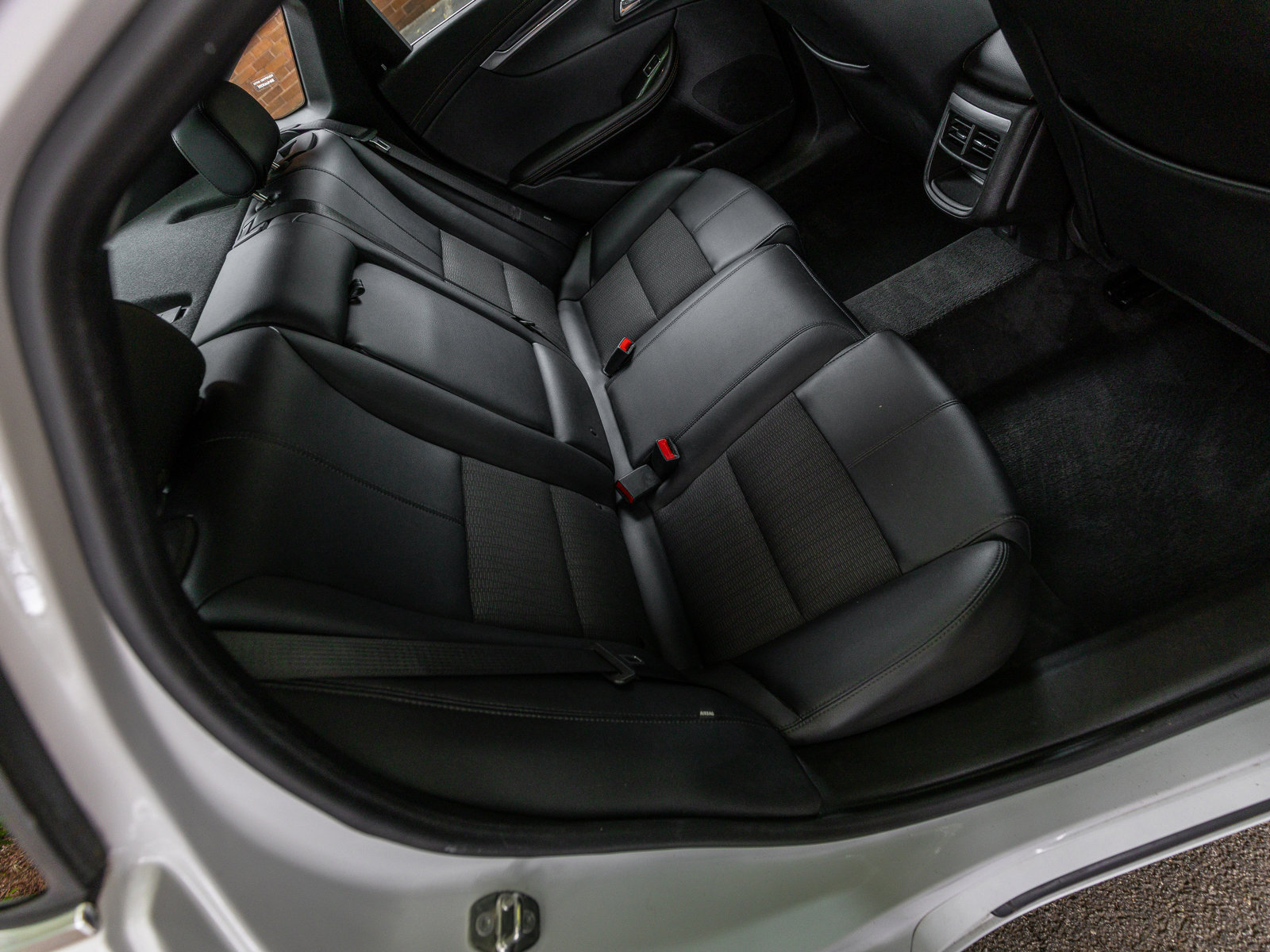 Used 2020 Chevrolet Impala LT FWD image 13