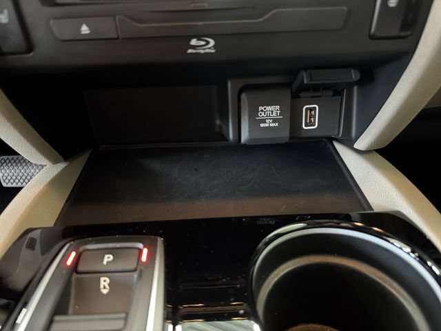 Used 2022 Honda Pilot Touring image 16