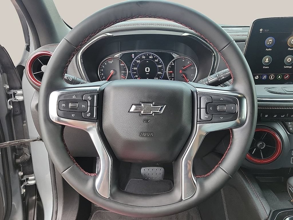 Used 2025 Chevrolet Blazer RS FWD image 19