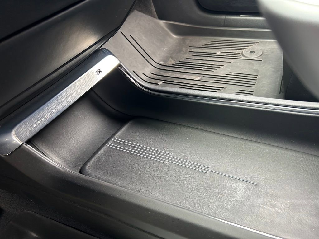 Used 2024 Cadillac Lyriq Luxury w/ LPO, Floor Liner Package image 31