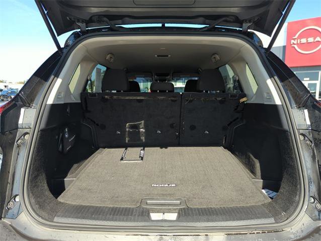 Certified 2022 Nissan Rogue SV image 15