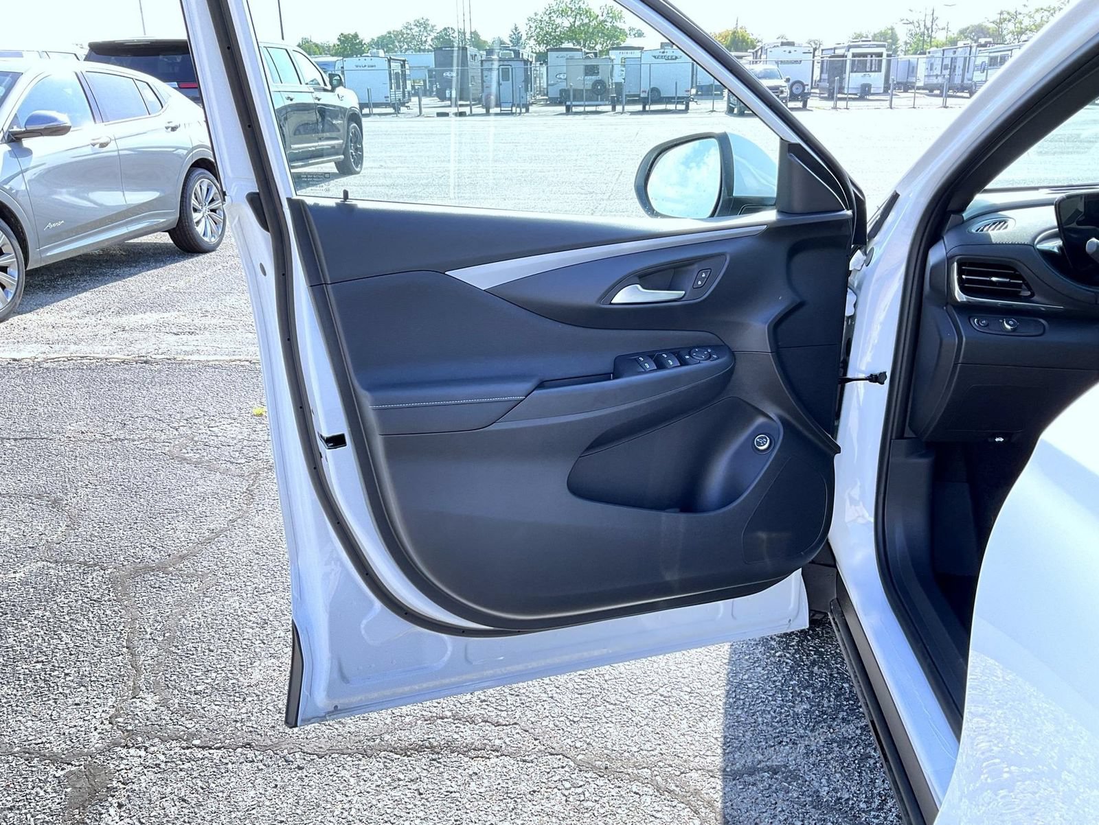 New 2026 Buick Envista Preferred w/ Convenience I Package FWD image 9