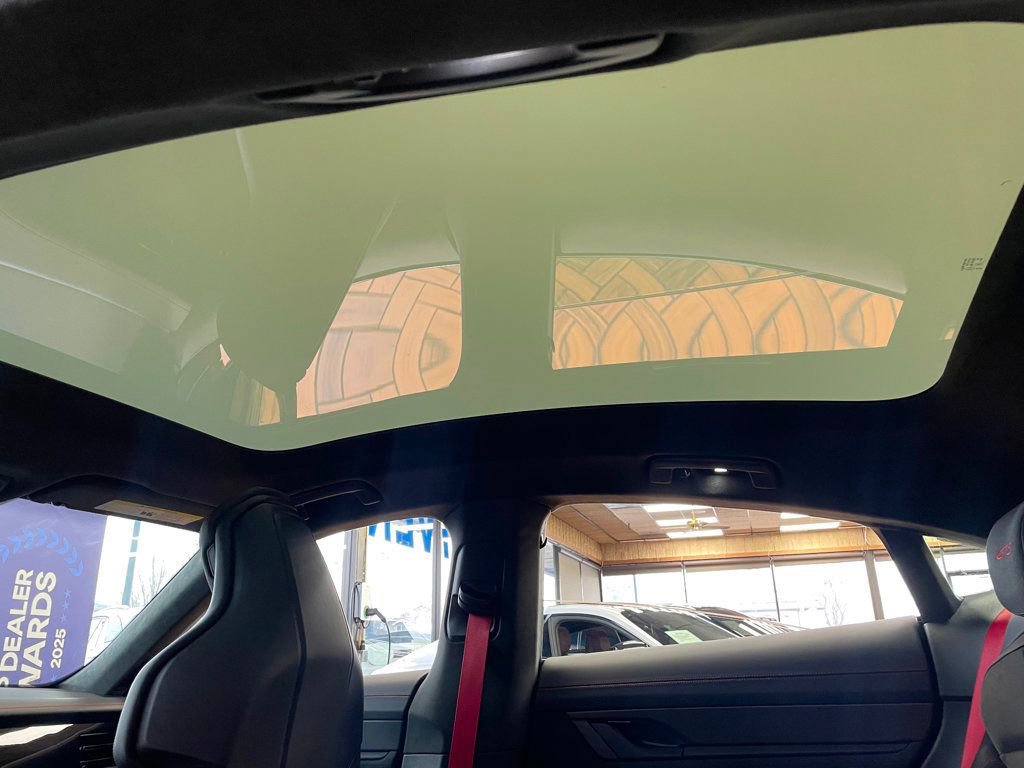 Used 2024 Porsche Taycan GTS image 20