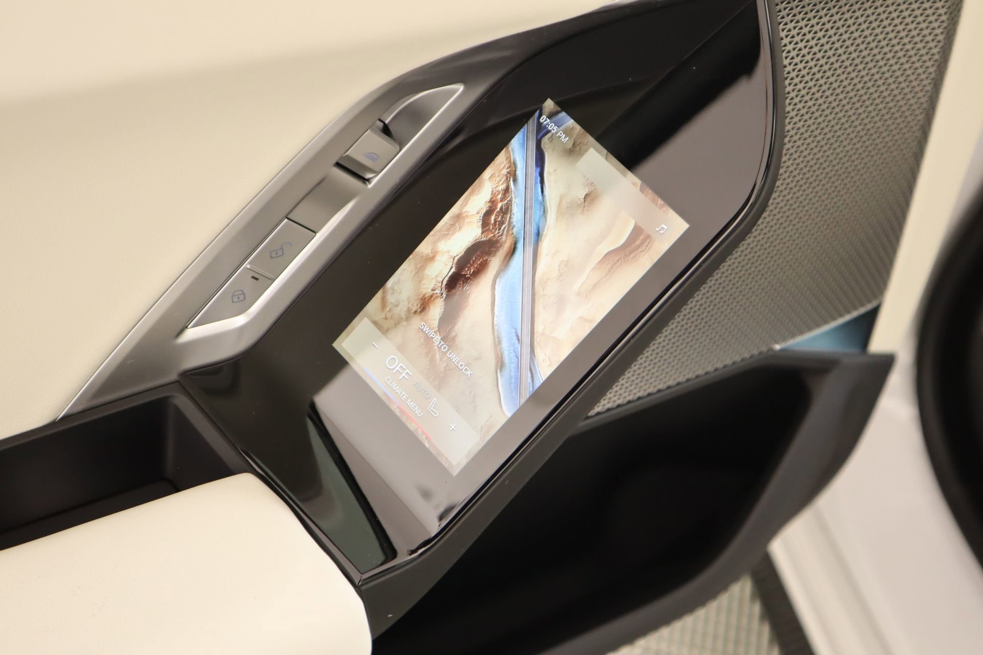 New 2026 BMW 740i RWD image 17