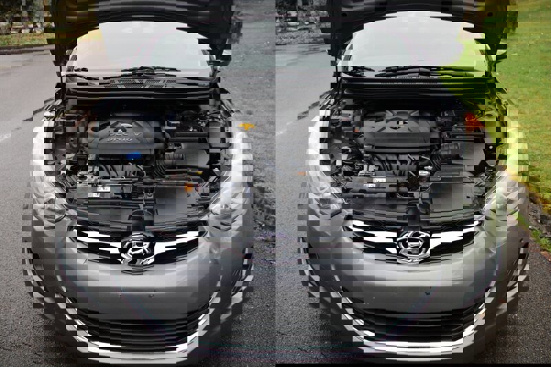 Used 2013 Hyundai Elantra GLS image 19