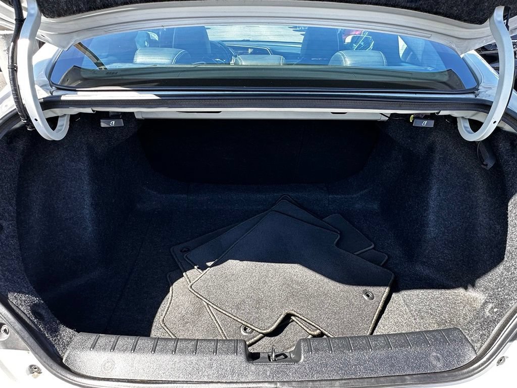 Used 2019 Honda Civic Touring image 10