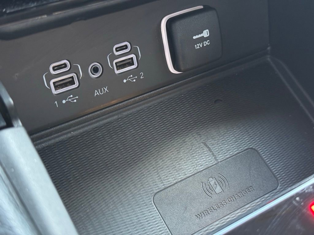 Used 2024 Jeep Grand Cherokee Limited w/ Luxury Tech Group II image 21