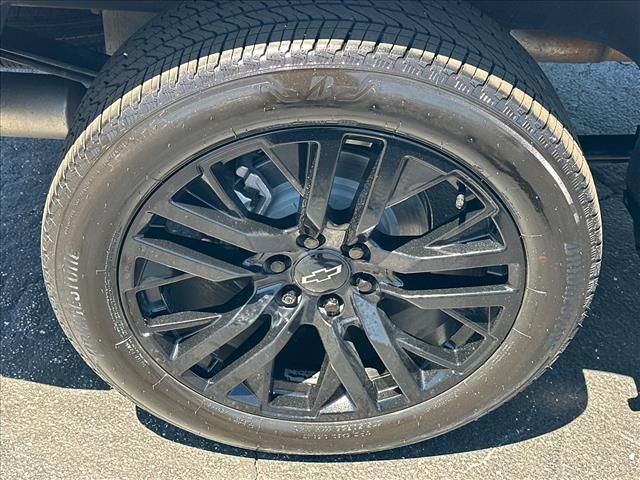 Certified 2023 Chevrolet Silverado 1500 LTZ w/ LTZ Convenience Package II AWD/4WD image 35