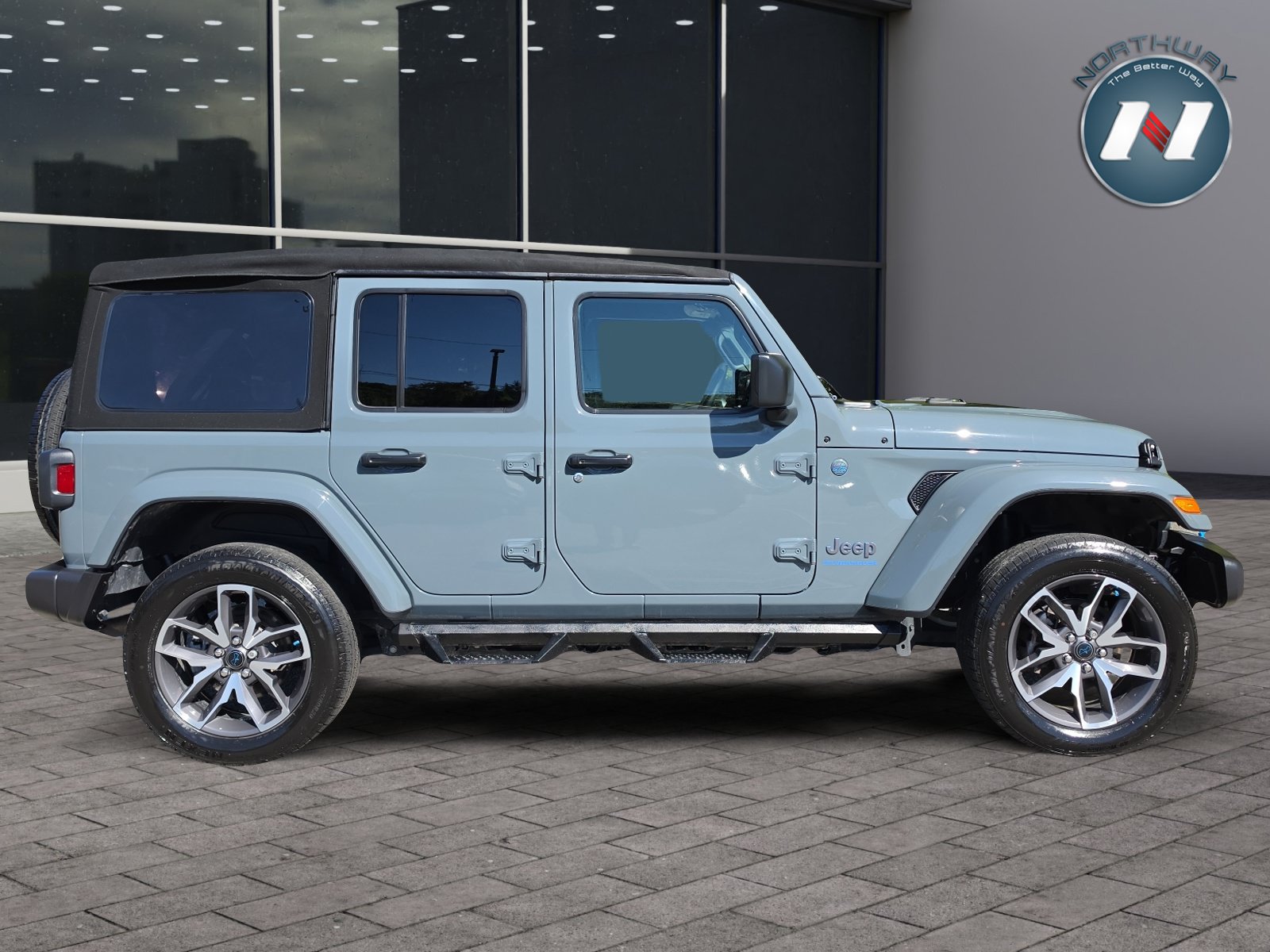 Used 2024 Jeep Wrangler Unlimited w/ Convenience Group AWD/4WD image 6