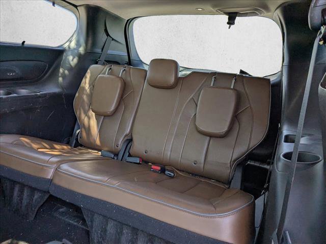 Used 2017 Chrysler Pacifica Limited w/ UConnect Theater Package image 10