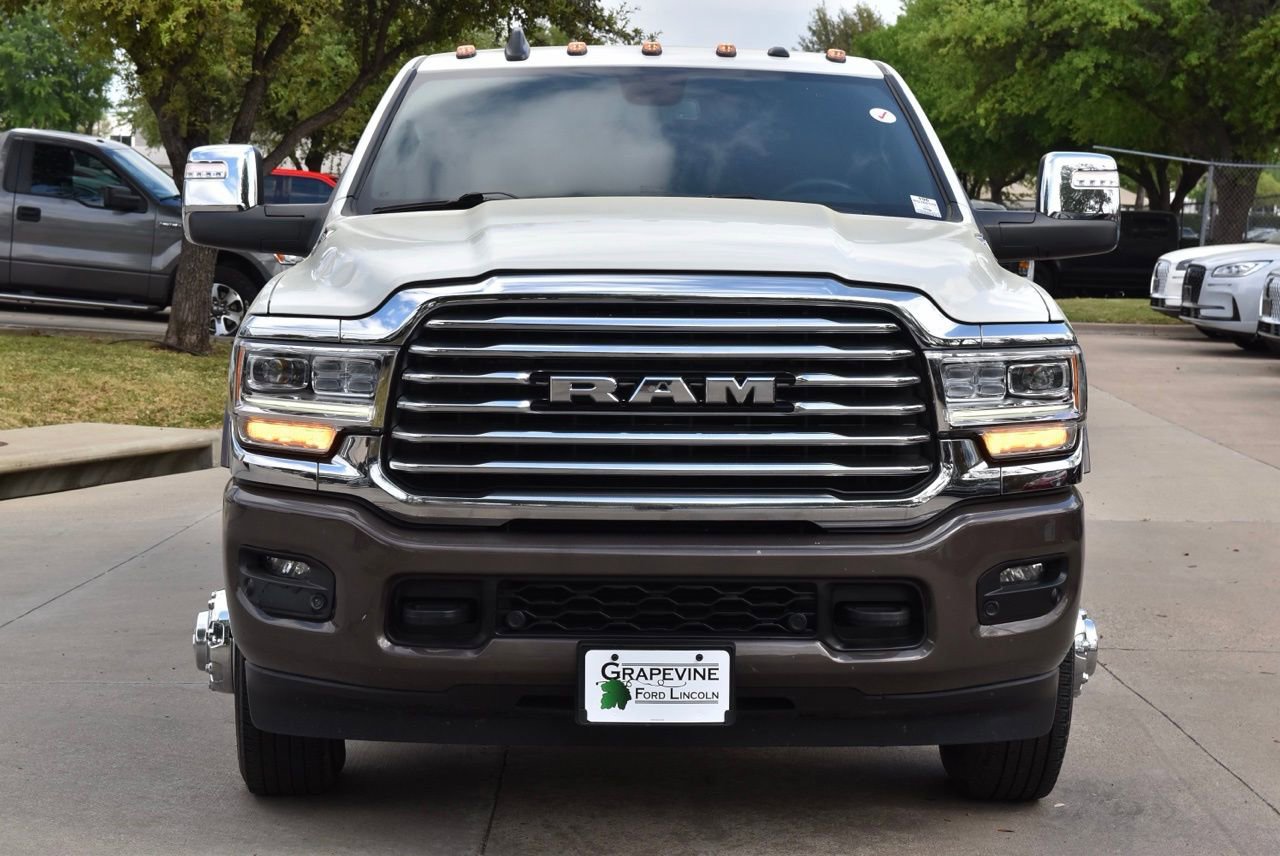 Used 2024 RAM 3500 Limited image 3