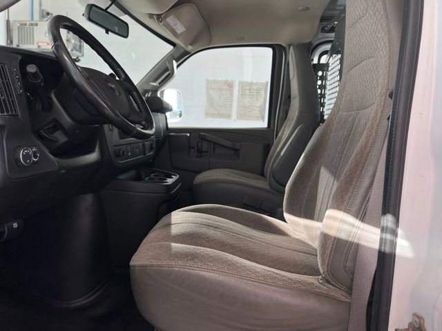 Used 2021 GMC Savana 2500 Work Van w/ Driver Convenience Package image 9