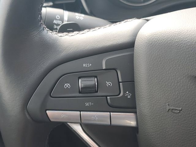 Certified 2024 Cadillac XT6 Luxury AWD/4WD image 17