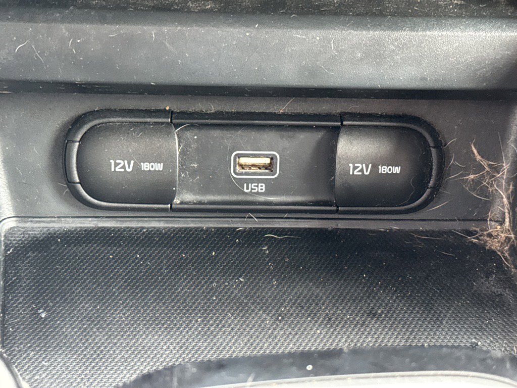 Used 2020 Kia Soul LX image 12