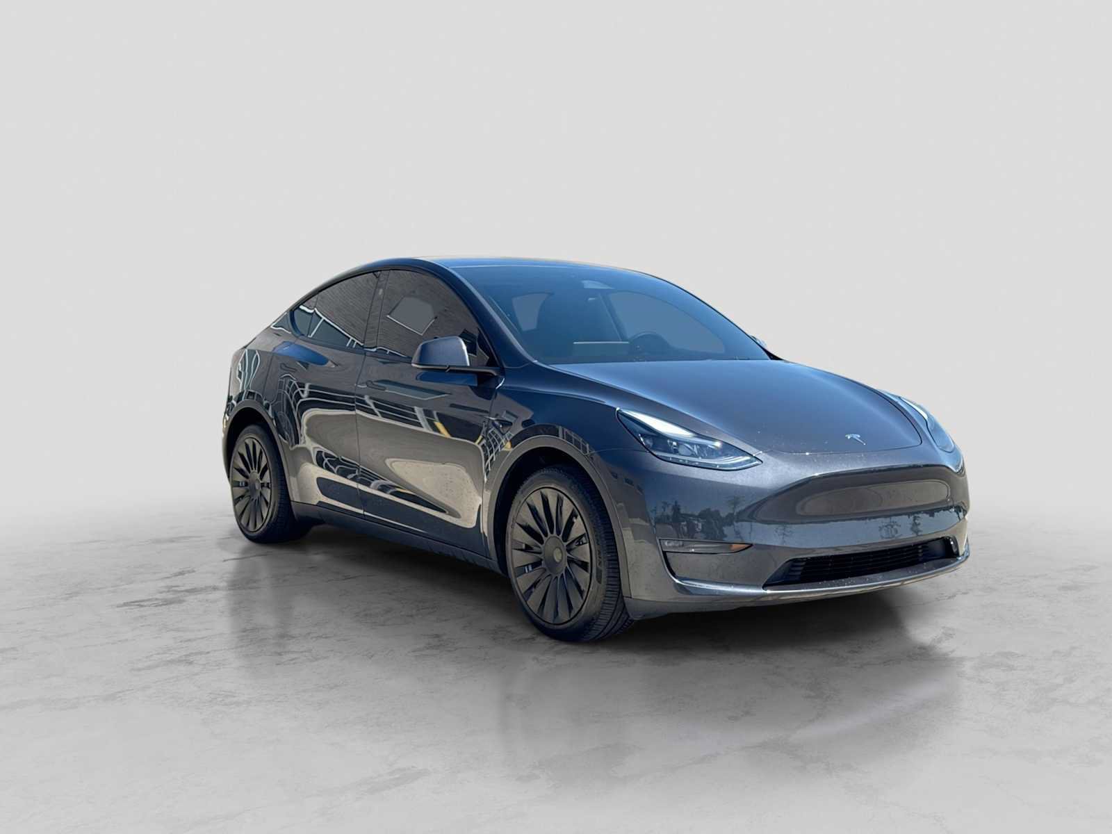 Used 2024 Tesla Model Y Long Range AWD/4WD image 8