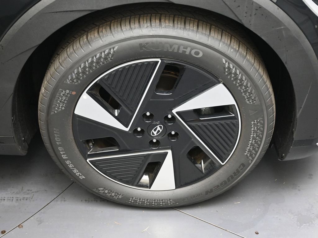 New 2025 Hyundai Ioniq 5 SEL image 10