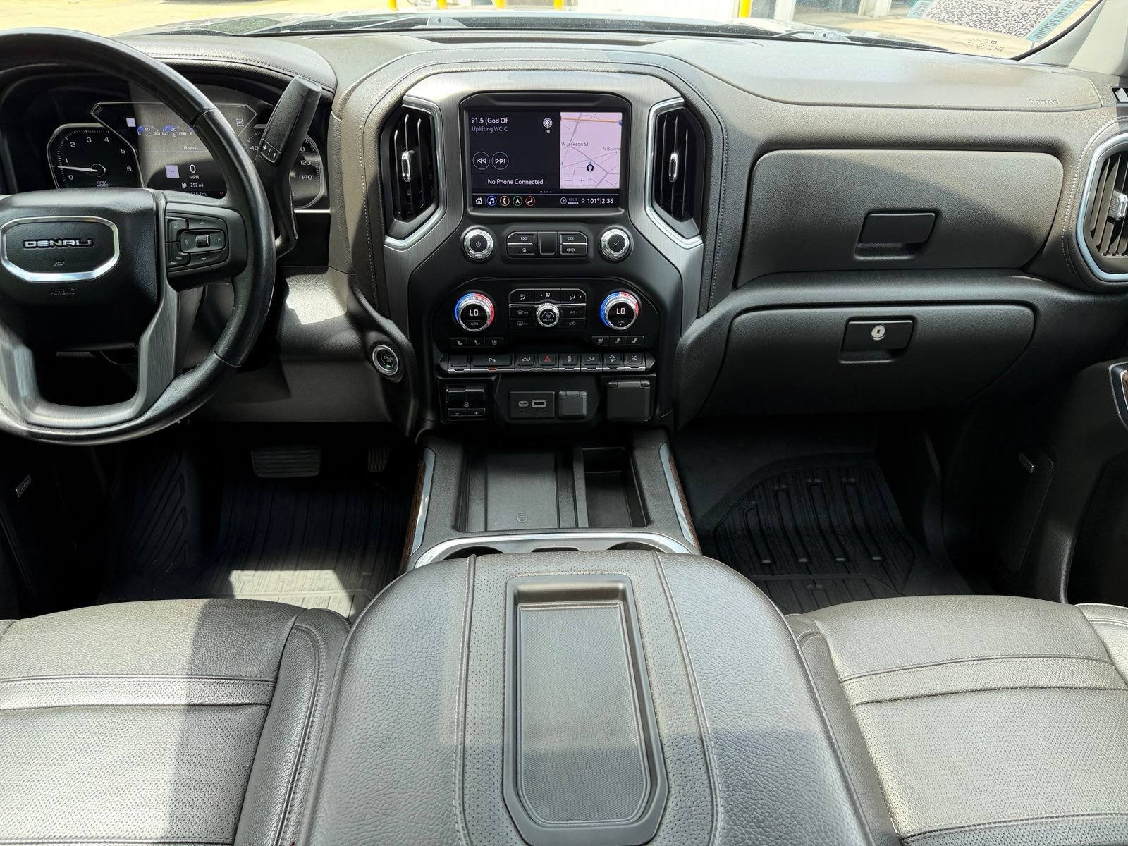 Used 2022 GMC Sierra 1500 Denali w/ Denali Premium Package AWD/4WD image 19