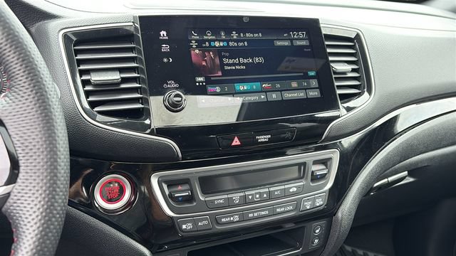 Used 2024 Honda Passport Black Edition image 17