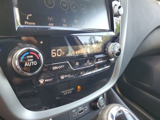 Certified 2024 Nissan Murano SV w/ SV Midnight Edition Package image 26