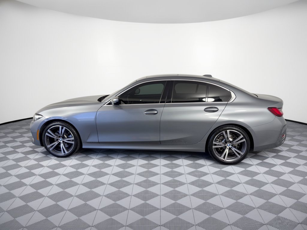 Used 2024 BMW 330i Sedan w/ Convenience Package RWD image 2