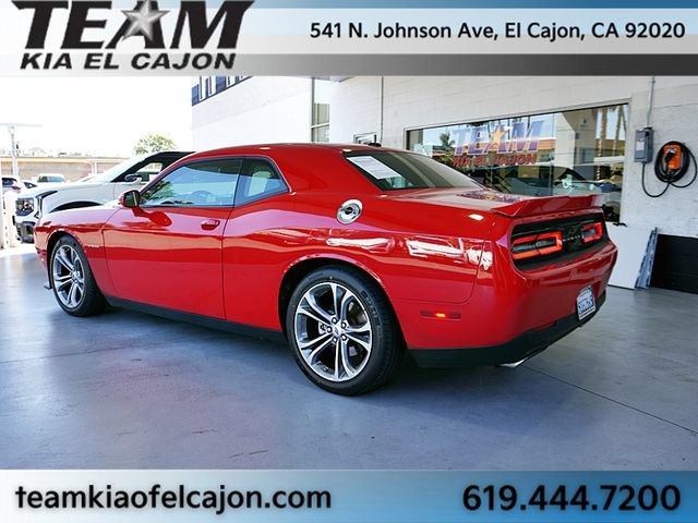 Used 2022 Dodge Challenger R/T RWD image 9