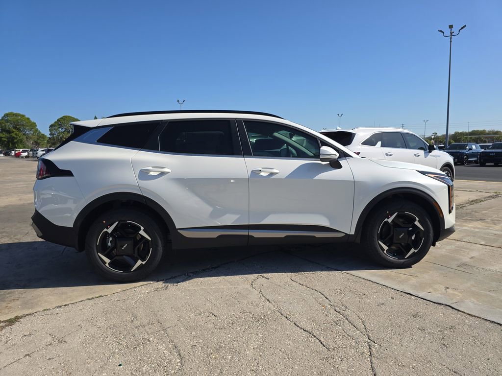 New 2026 Kia Sportage EX image 9