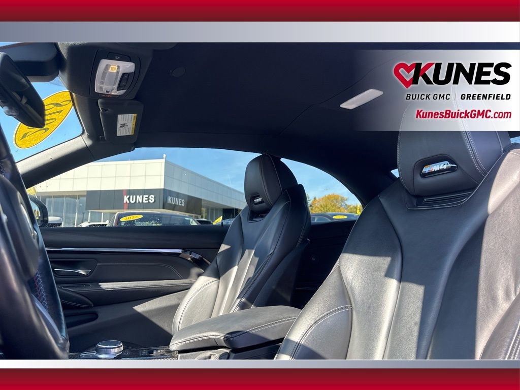 Used 2018 BMW M4 Convertible image 19