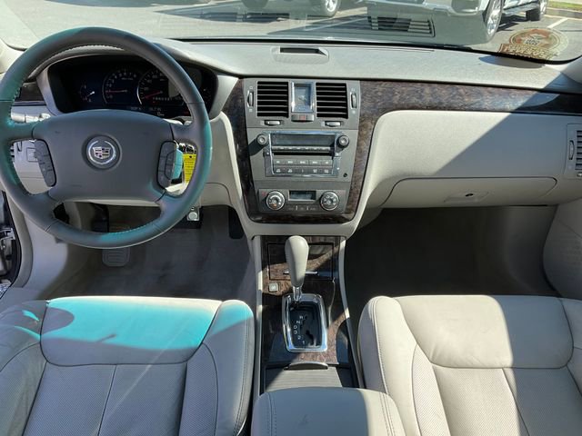 Used 2011 Cadillac DTS Luxury image 4