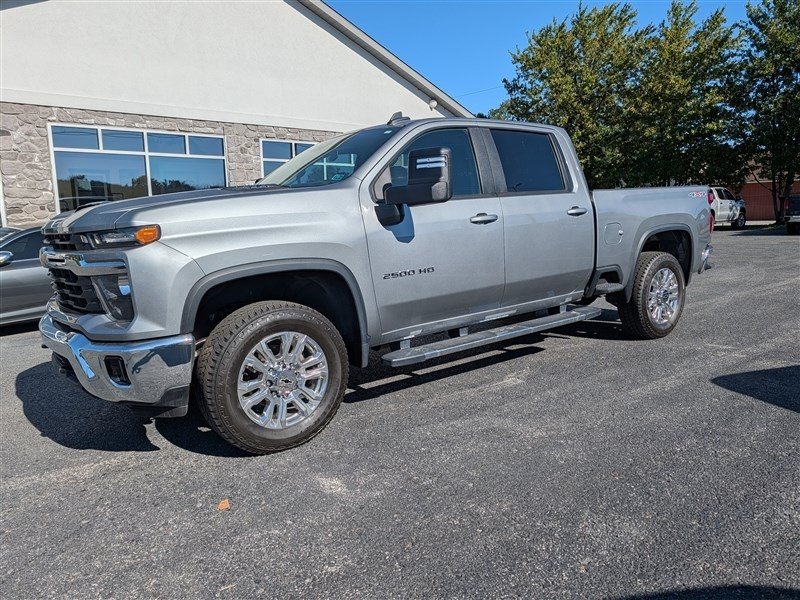 Used 2025 Chevrolet Silverado 2500 LT w/ Convenience Package