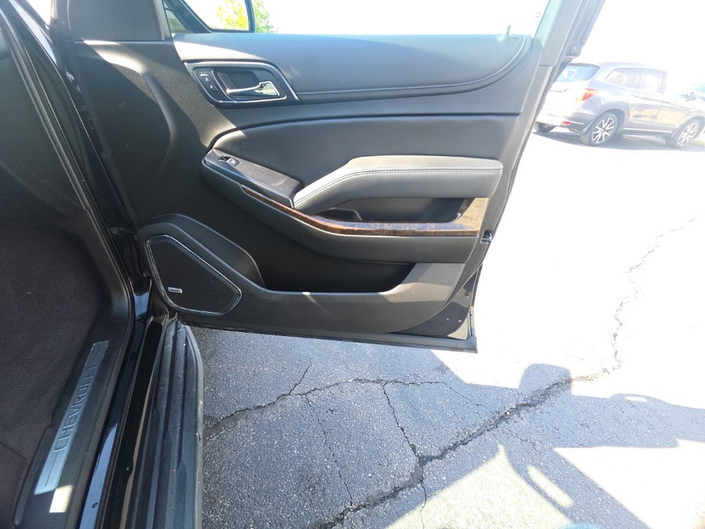 Used 2019 Chevrolet Tahoe LT AWD/4WD image 32