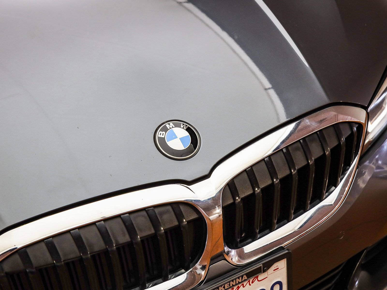 Used 2020 BMW 330i Sedan w/ Convenience Package image 9