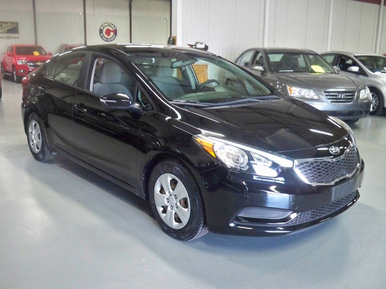 Used 2016 Kia Forte LX w/ LX Popular Package image 3