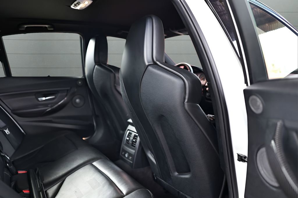 Used 2016 BMW M3 RWD image 52