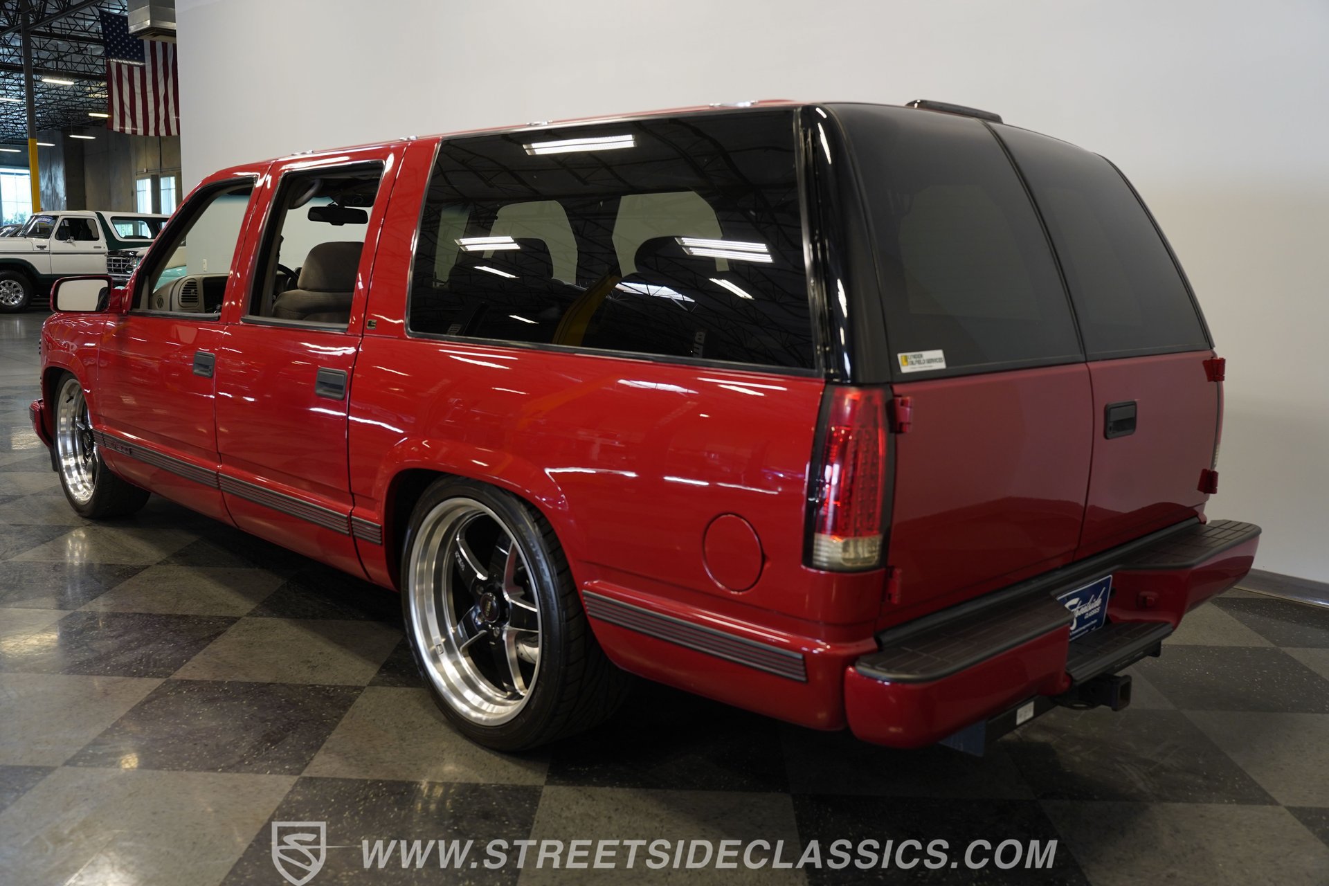 Used 1996 Chevrolet Suburban 2WD image 10