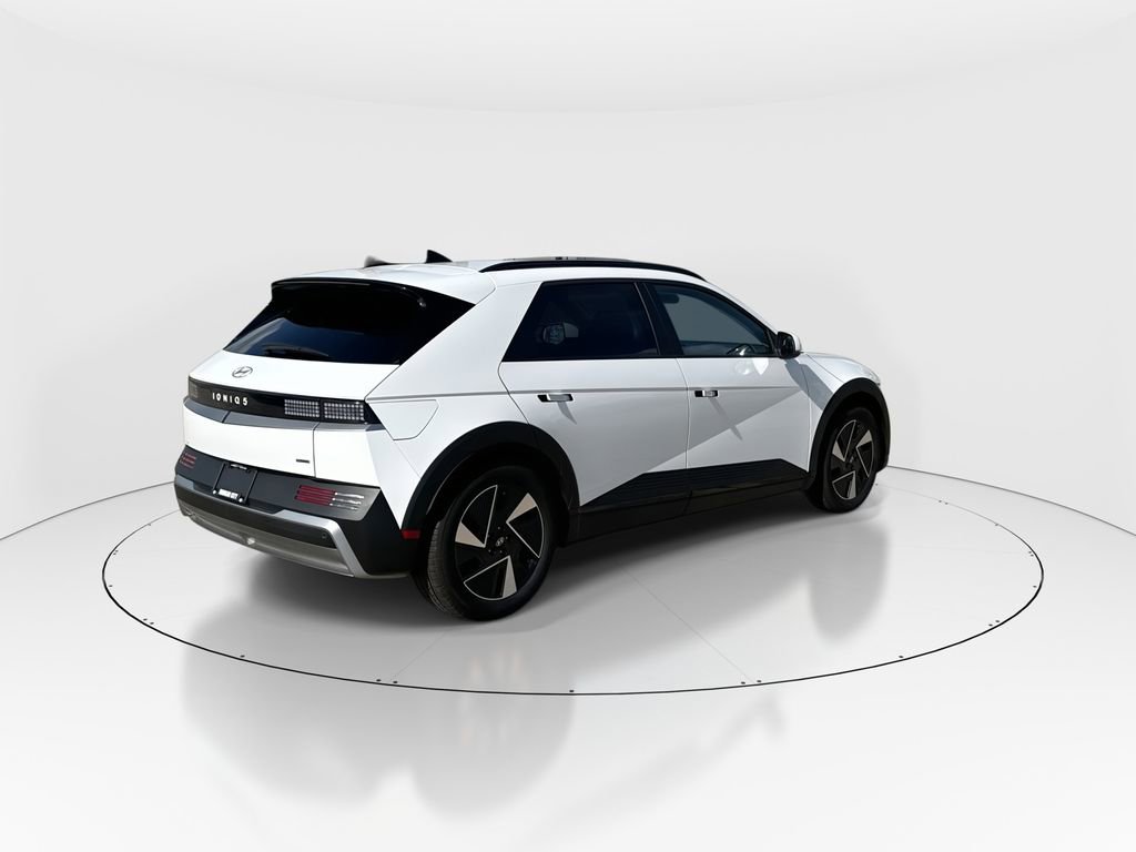Used 2025 Hyundai Ioniq 5 SEL image 8