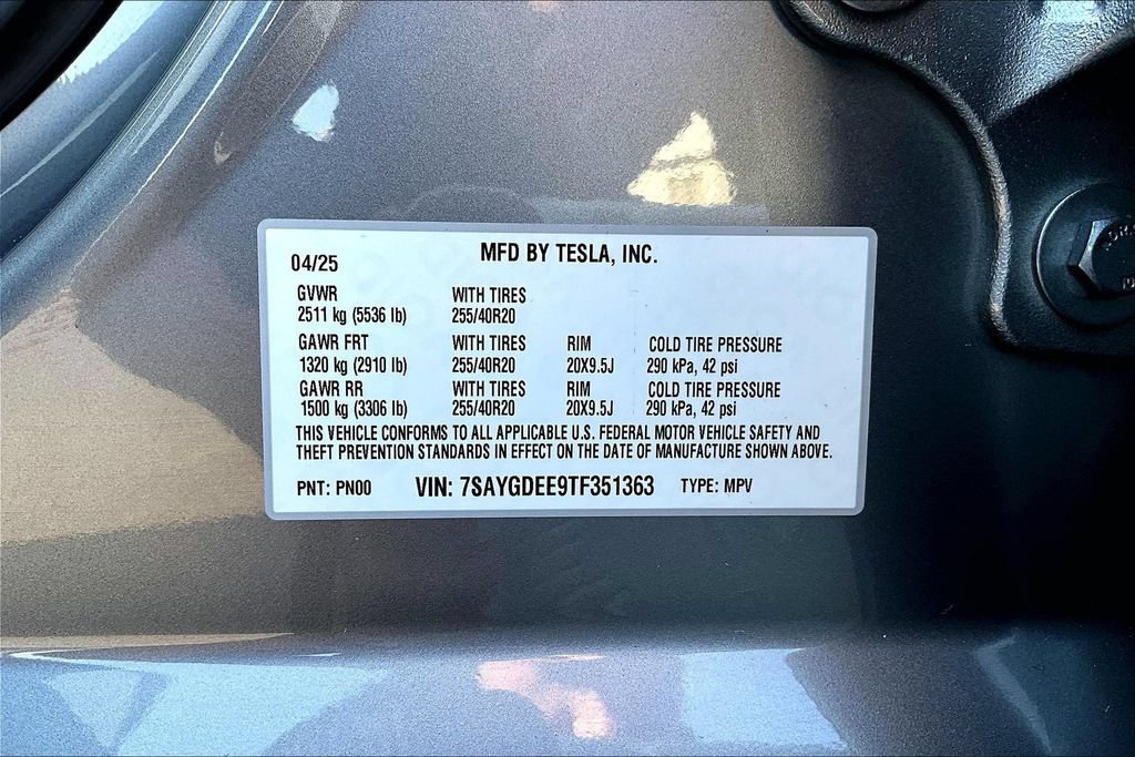 Used 2026 Tesla Model Y AWD image 32