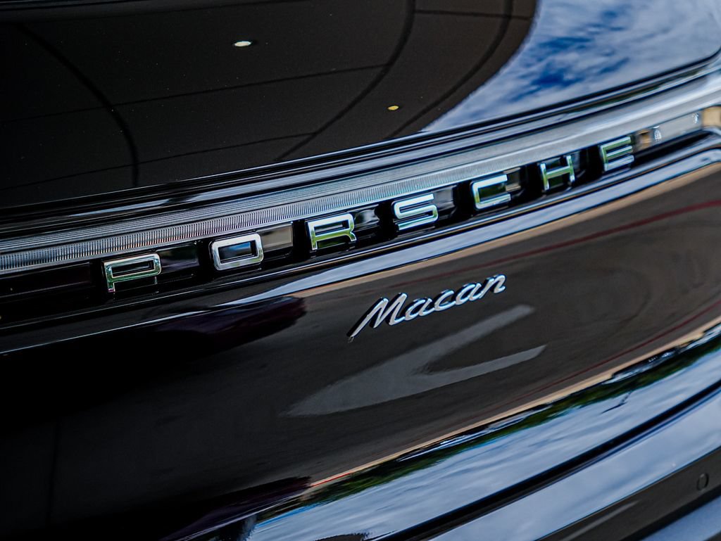 New 2026 Porsche Macan AWD/4WD image 12