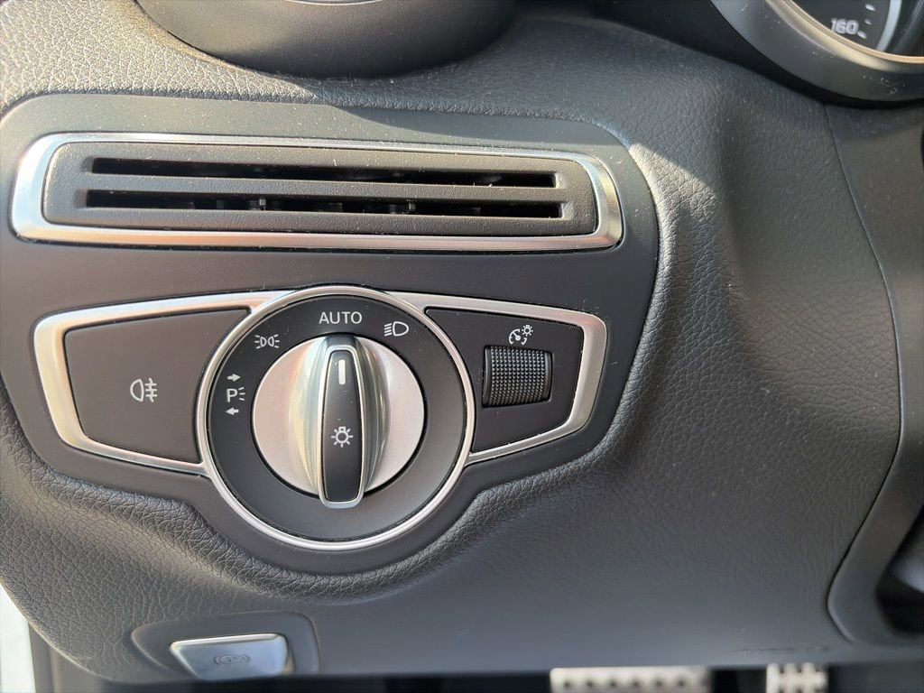 Used 2020 Mercedes-Benz C 300 4MATIC Coupe image 12