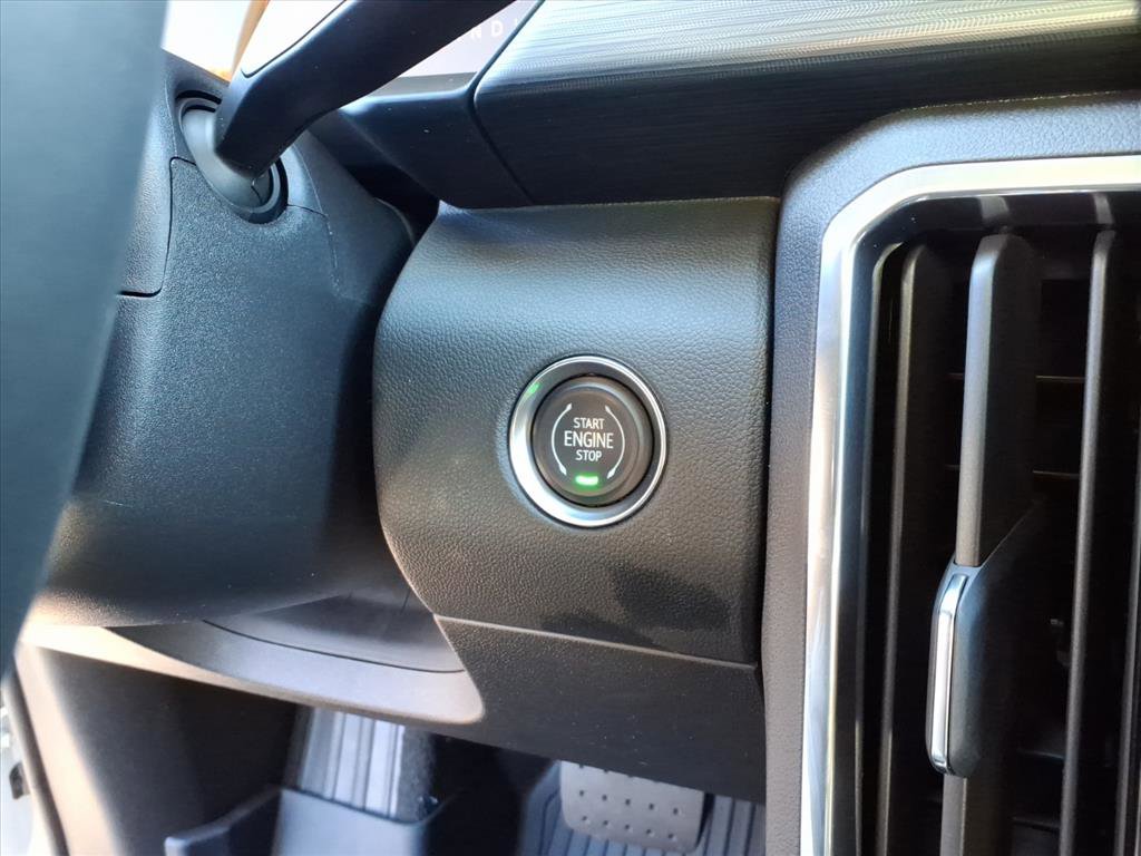 New 2026 GMC Acadia Elevation w/ Elevation Premium Package FWD image 13