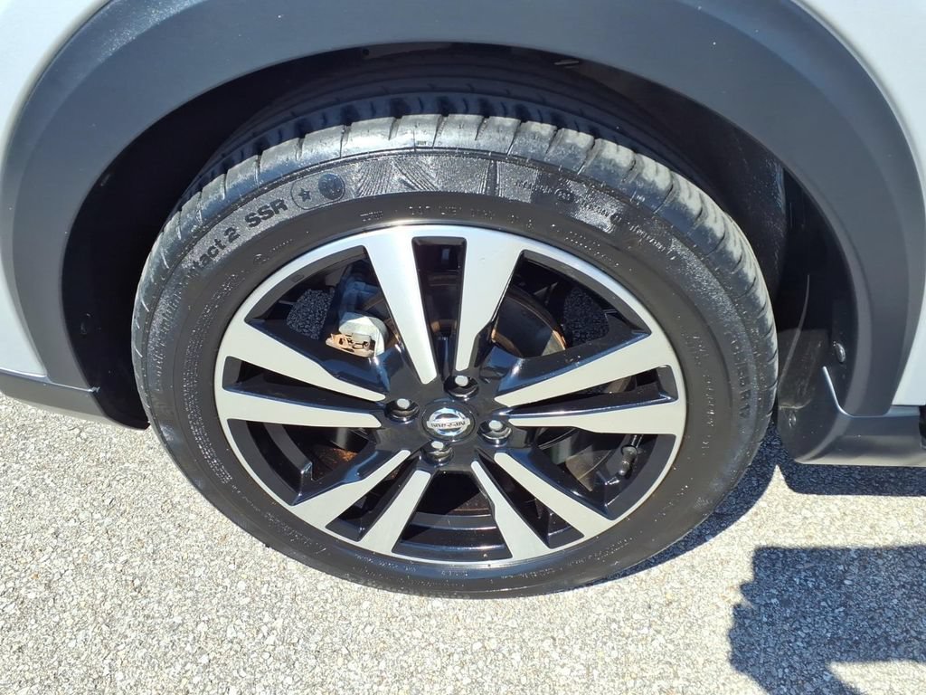 Used 2019 Nissan Kicks SV FWD image 5
