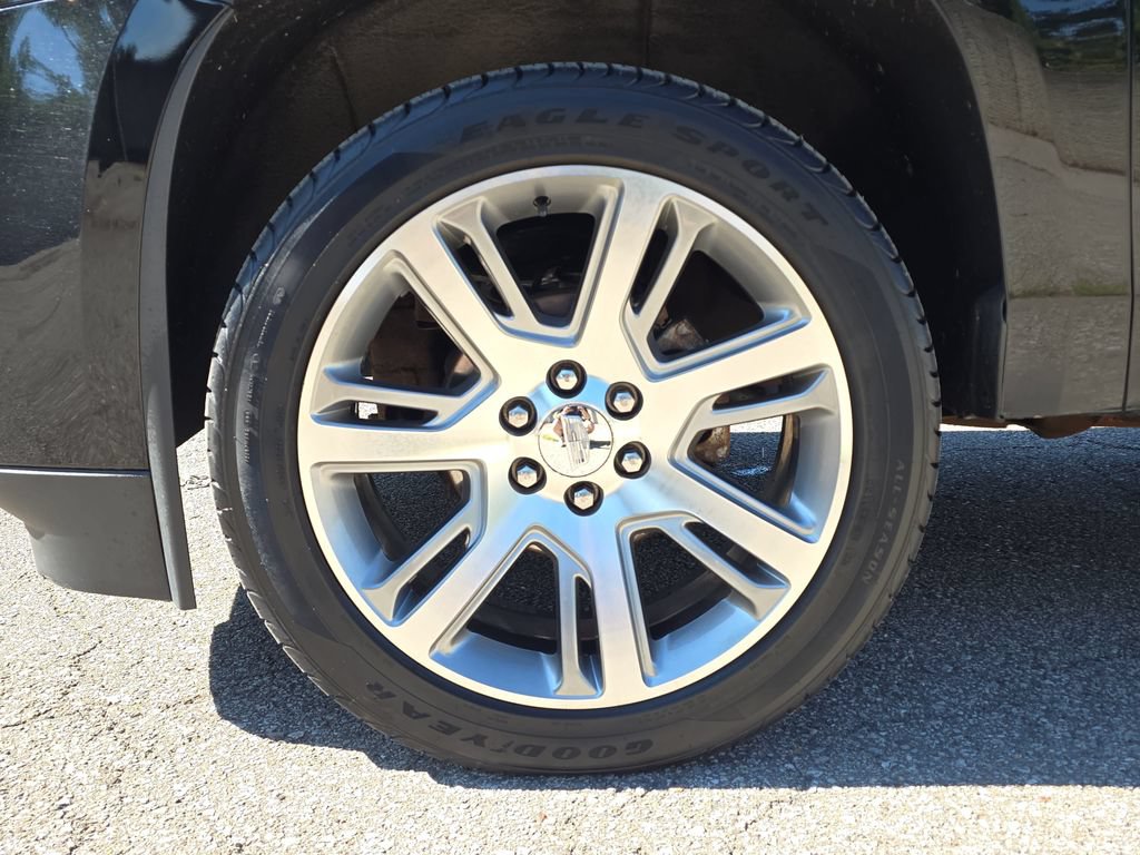 Used 2015 Cadillac Escalade Premium AWD/4WD image 35