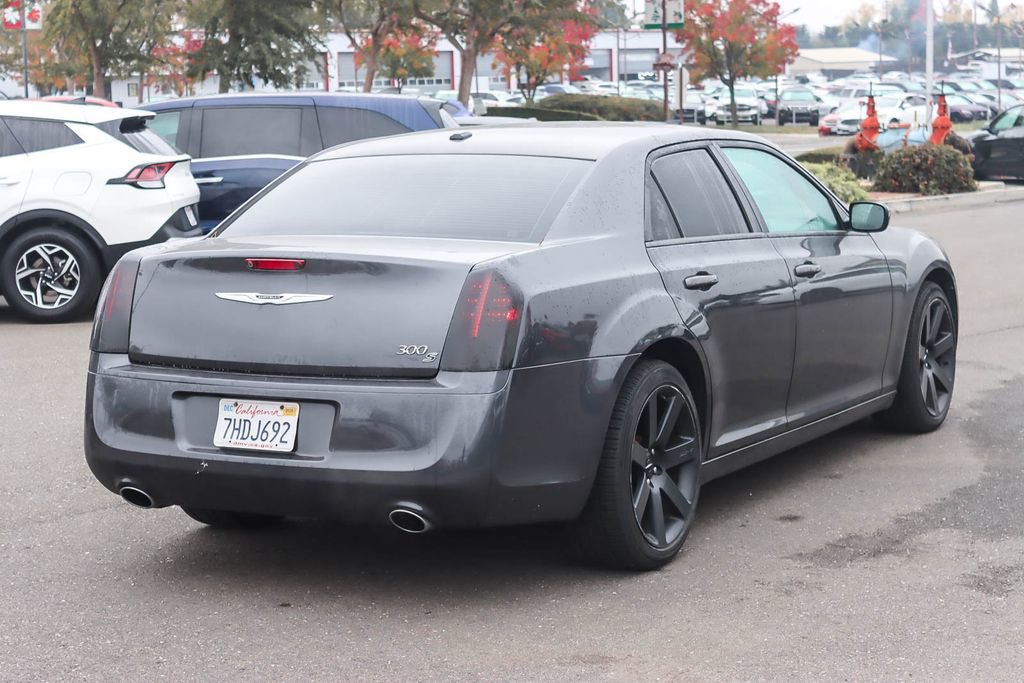 Used 2014 Chrysler 300 S image 4