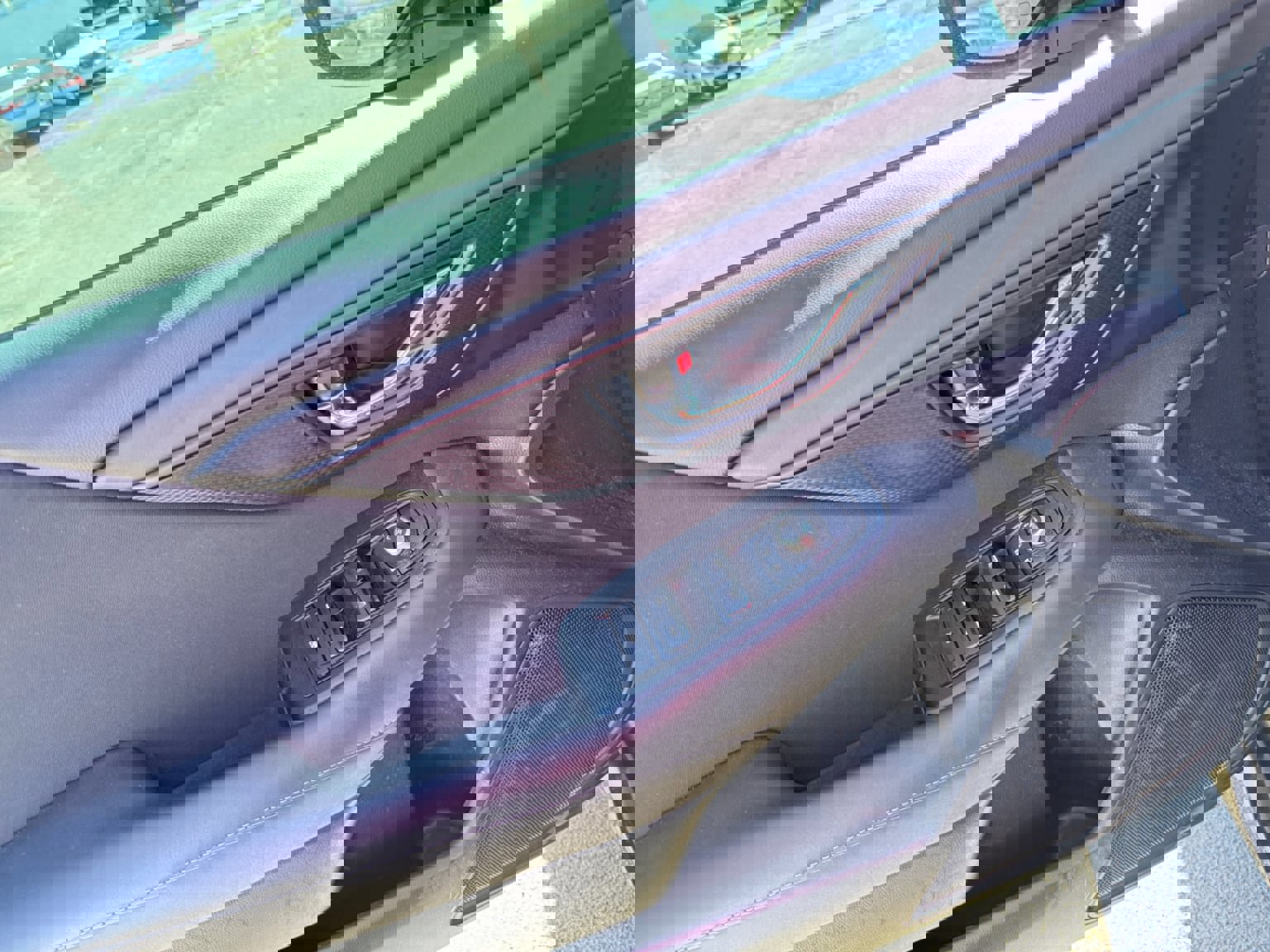 Used 2024 Subaru Outback Premium image 11