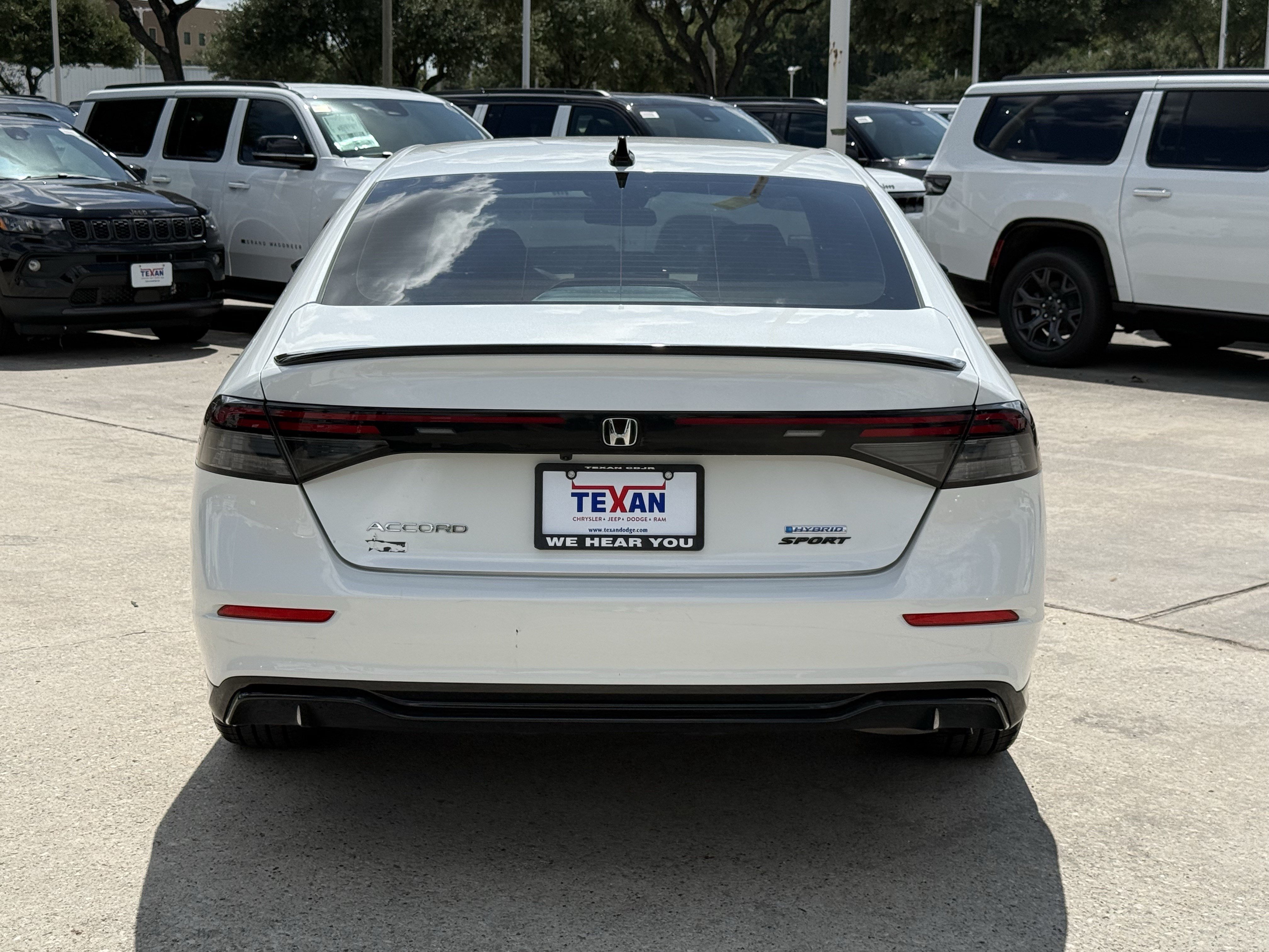 Used 2024 Honda Accord Sport image 6