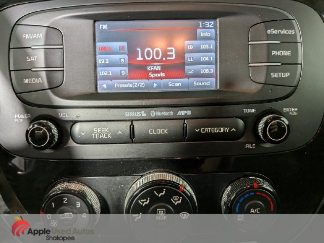Used 2016 Kia Soul ! FWD image 17