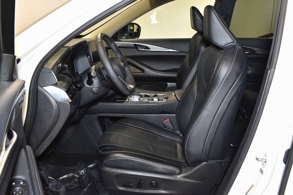 Used 2023 INFINITI QX60 Luxe w/ Cargo Package image 7