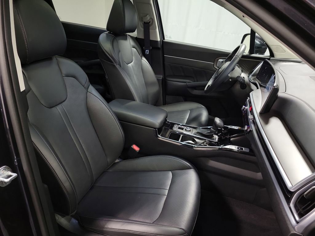Used 2025 Kia Sorento SX image 30