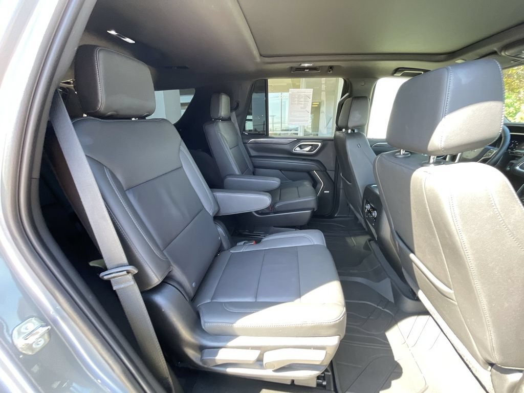 Used 2024 Chevrolet Tahoe Z71 w/ Luxury Package AWD/4WD image 28