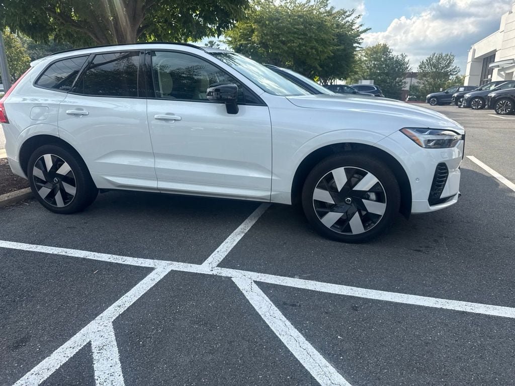 Certified 2024 Volvo XC60 T8 Ultimate w/ Protection Package Premier